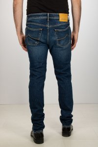 Зауженные джинсы 21.01.2026 Newlife.moda